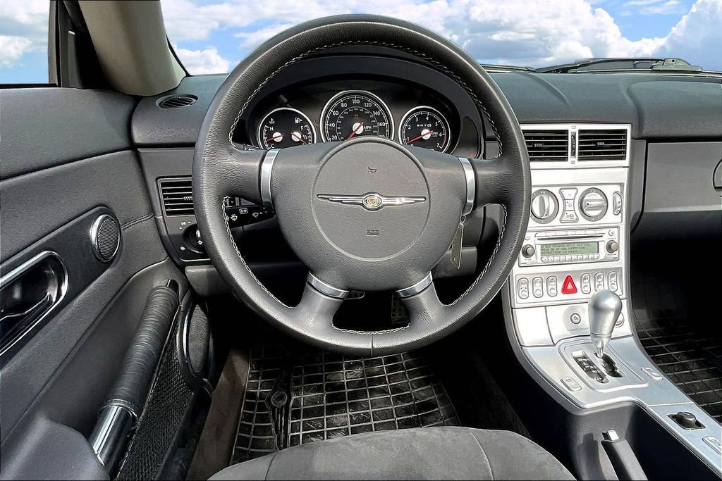 Used 2005 Chrysler Crossfire SRT-6 image 10