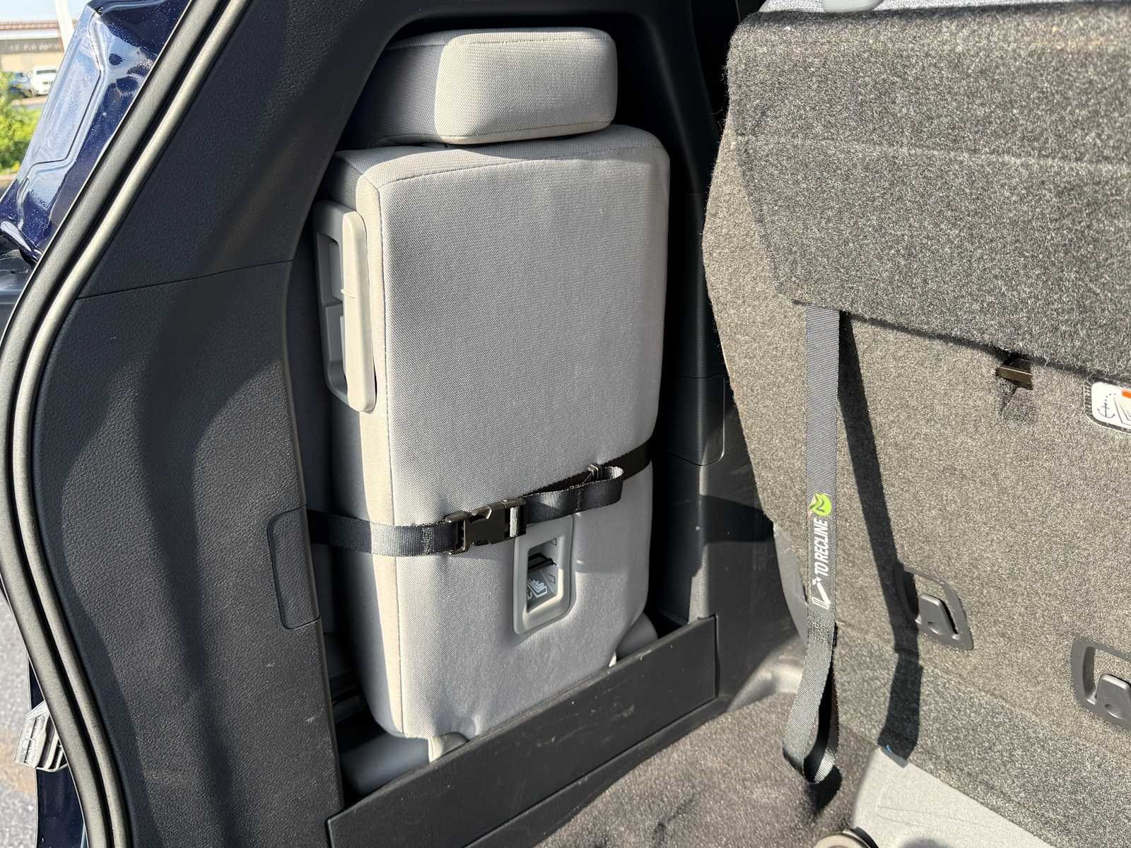 Certified 2026 Toyota Sienna LE AWD/4WD image 38