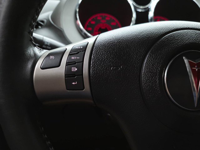 Used 2006 Pontiac Solstice Convertible w/ Premium Package RWD image 17