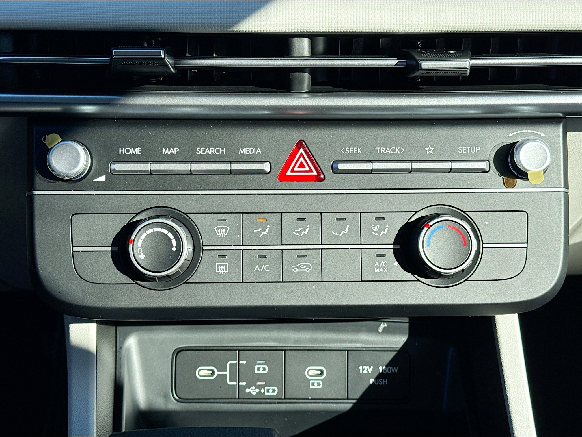 New 2026 Hyundai Tucson SE image 31