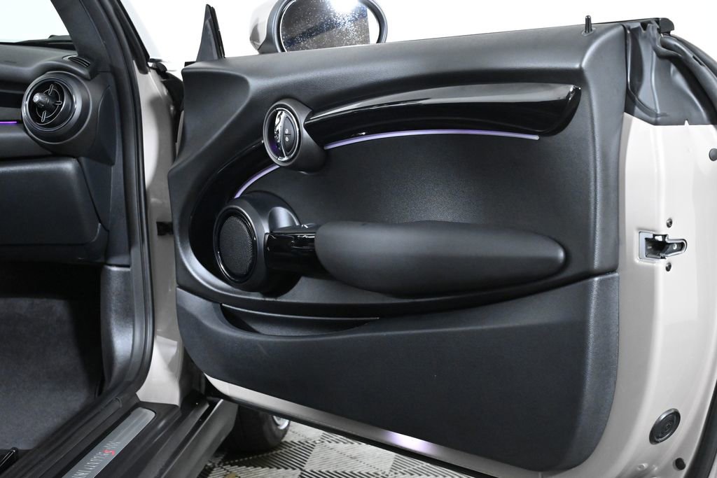 Certified 2024 MINI Cooper S FWD image 29