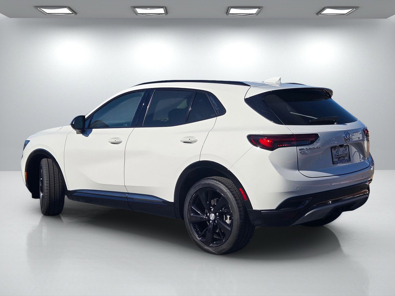 Used 2021 Buick Envision Essence w/ Technology Package I image 7