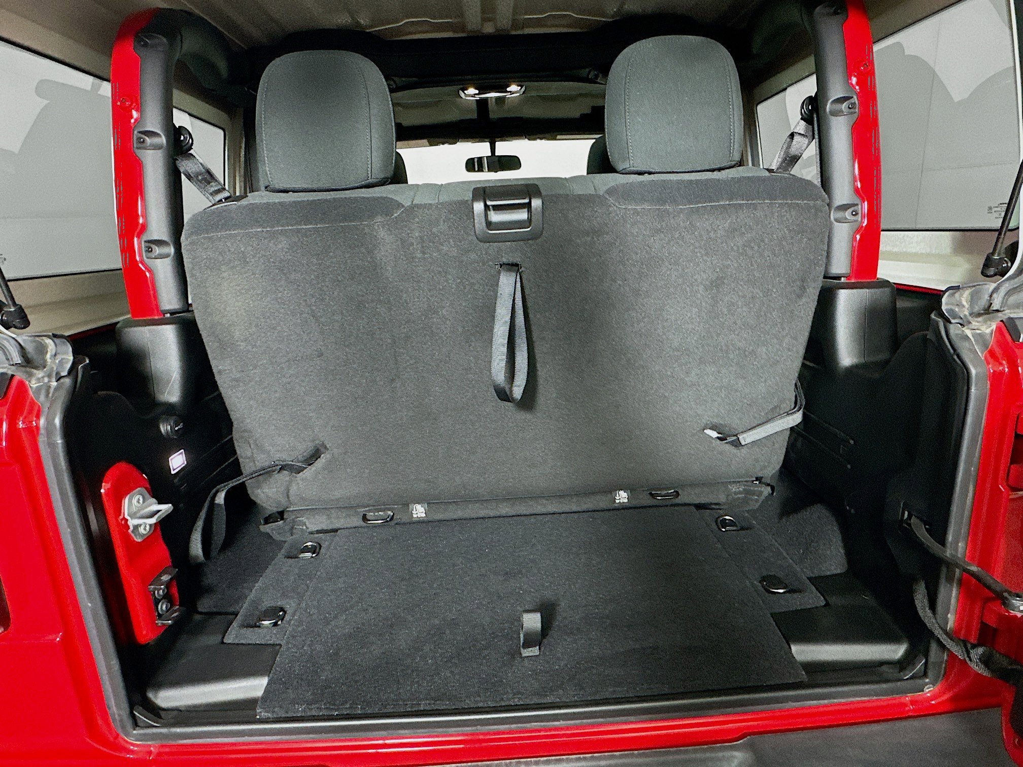 Used 2021 Jeep Wrangler Sport AWD/4WD image 25