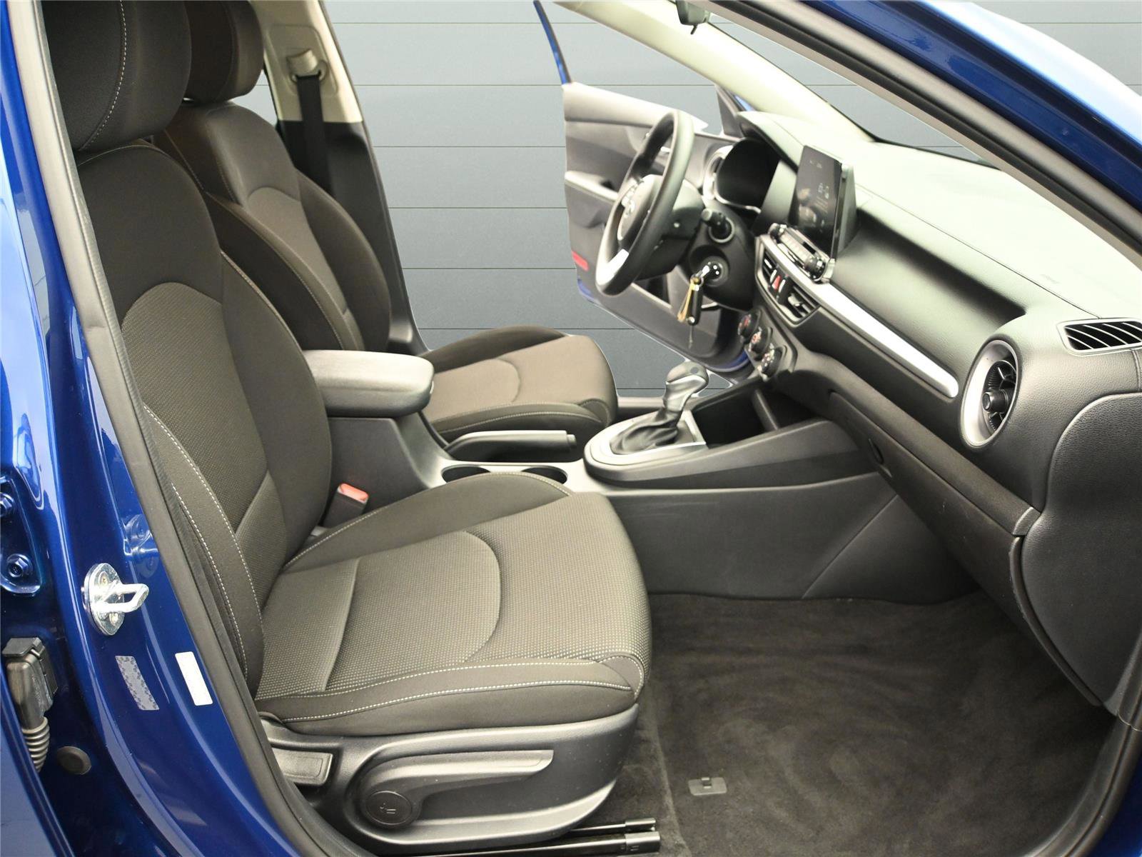 Used 2021 Kia Forte LXS image 13