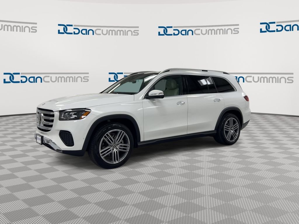 Used 2025 Mercedes-Benz GLS 450 4MATIC image 4