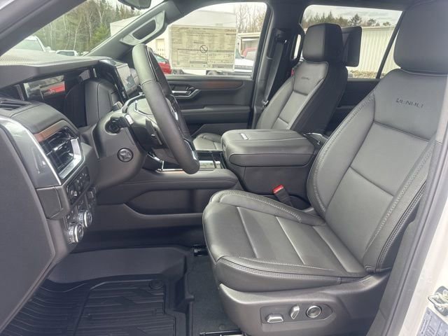 New 2026 GMC Yukon XL Denali w/ Denali Reserve Package AWD/4WD image 12