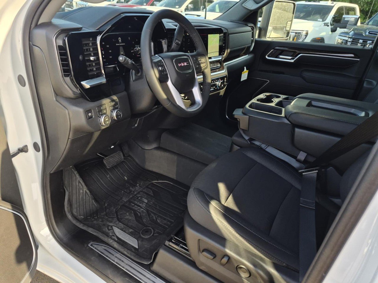 New 2026 GMC Sierra 2500 SLE w/ SLE Value Package; AWD/4WD image 9