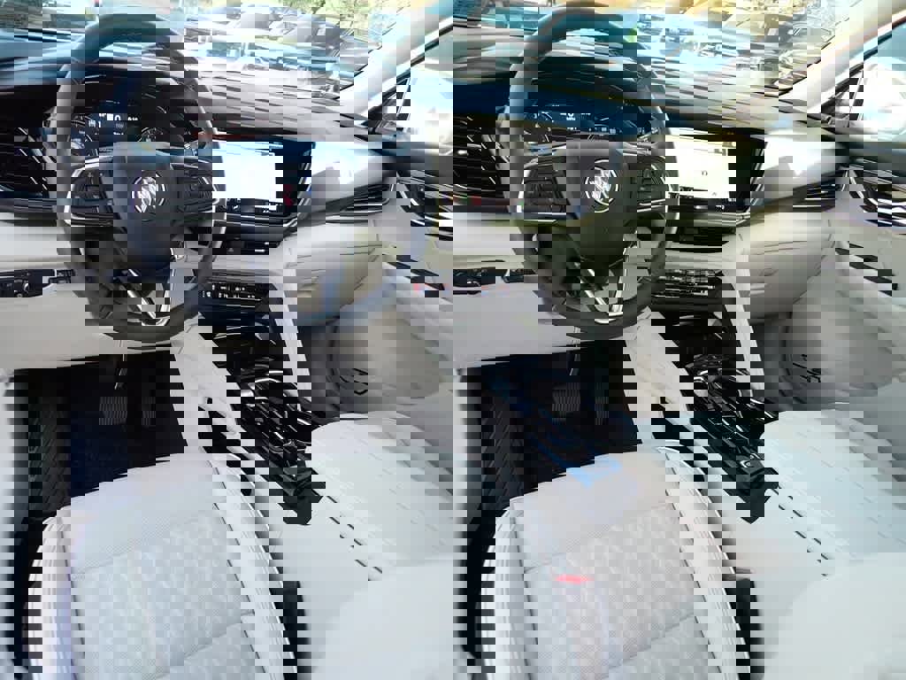 Certified 2022 Buick Envision Avenir w/ Technology Package II image 16