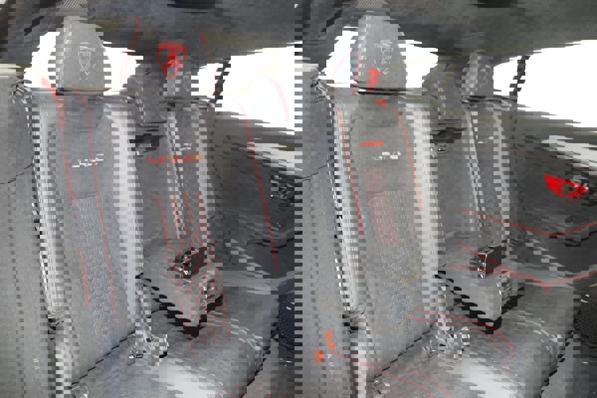 Used 2024 Lamborghini Urus Performante image 20