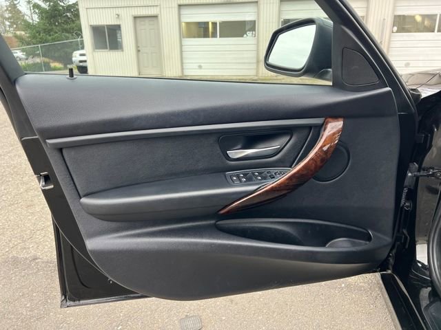 Used 2014 BMW 328i xDrive Sedan image 17