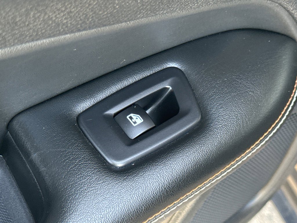 Used 2020 Jeep Compass Latitude w/ Cold Weather Group image 30