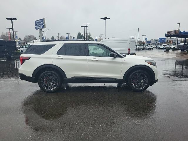 New 2026 Ford Explorer ST-Line w/ ST-Line Street Pack image 9