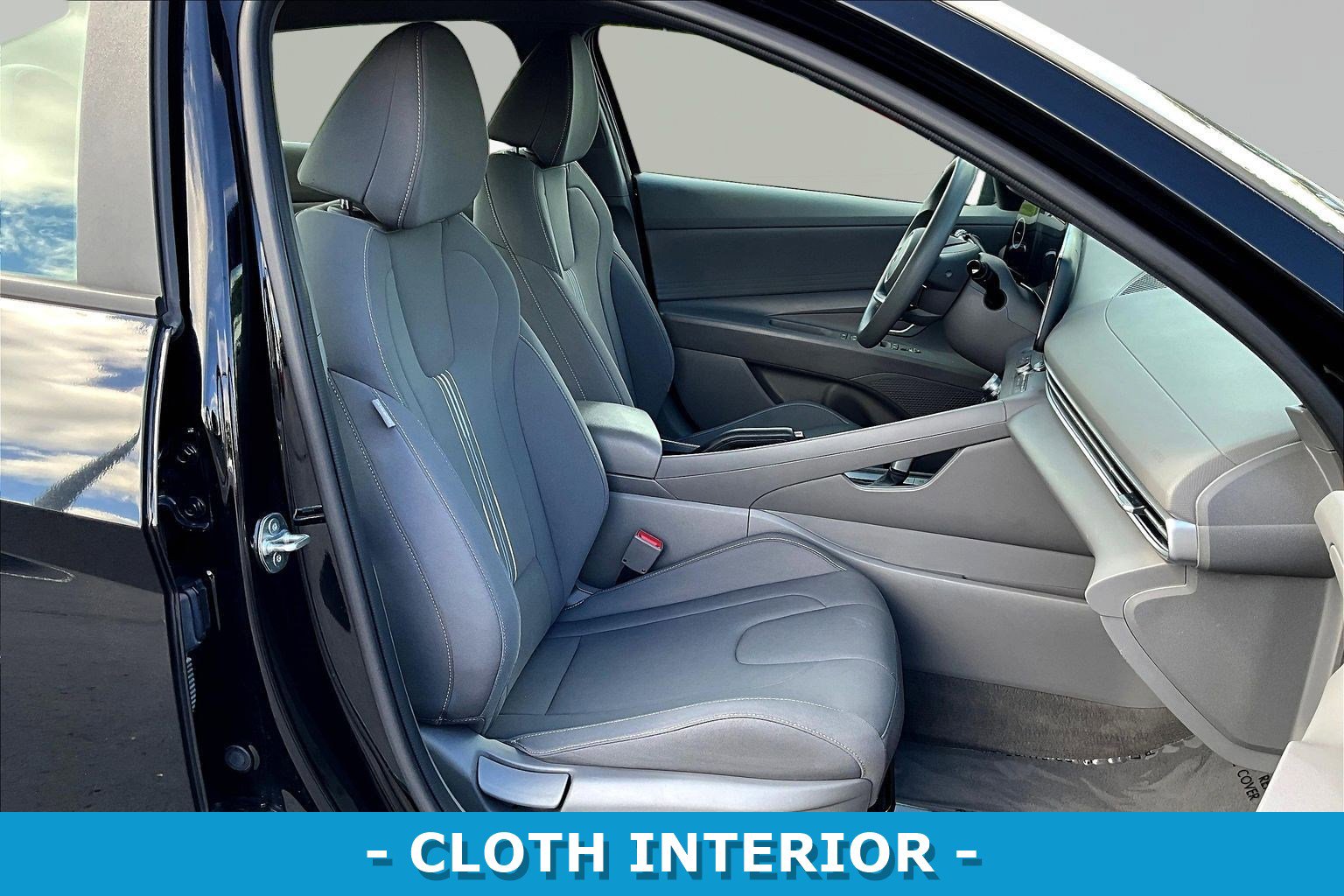 Used 2024 Hyundai Elantra SEL FWD image 28