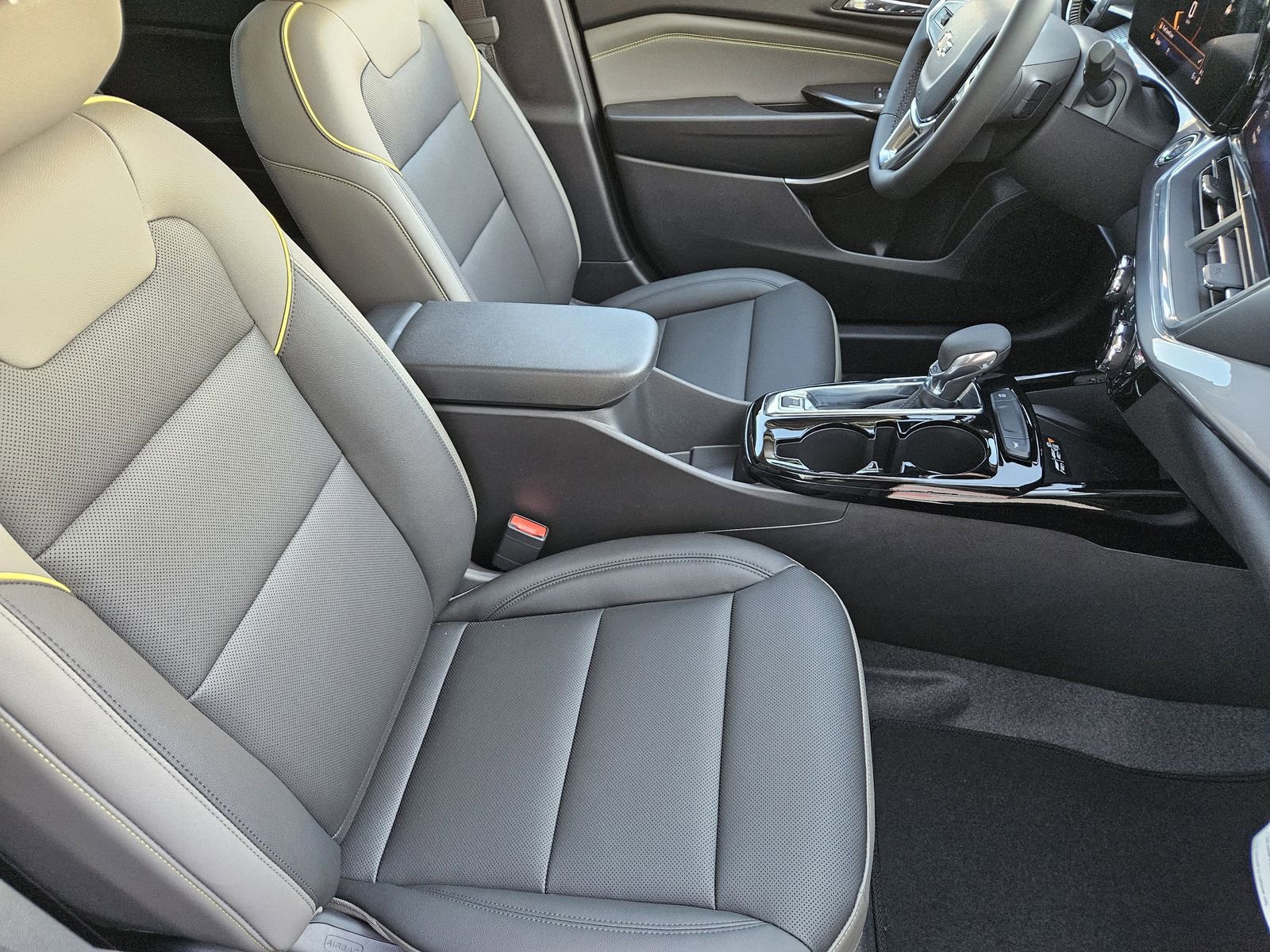 New 2026 Chevrolet Trax ACTIV w/ Sunroof Package image 17