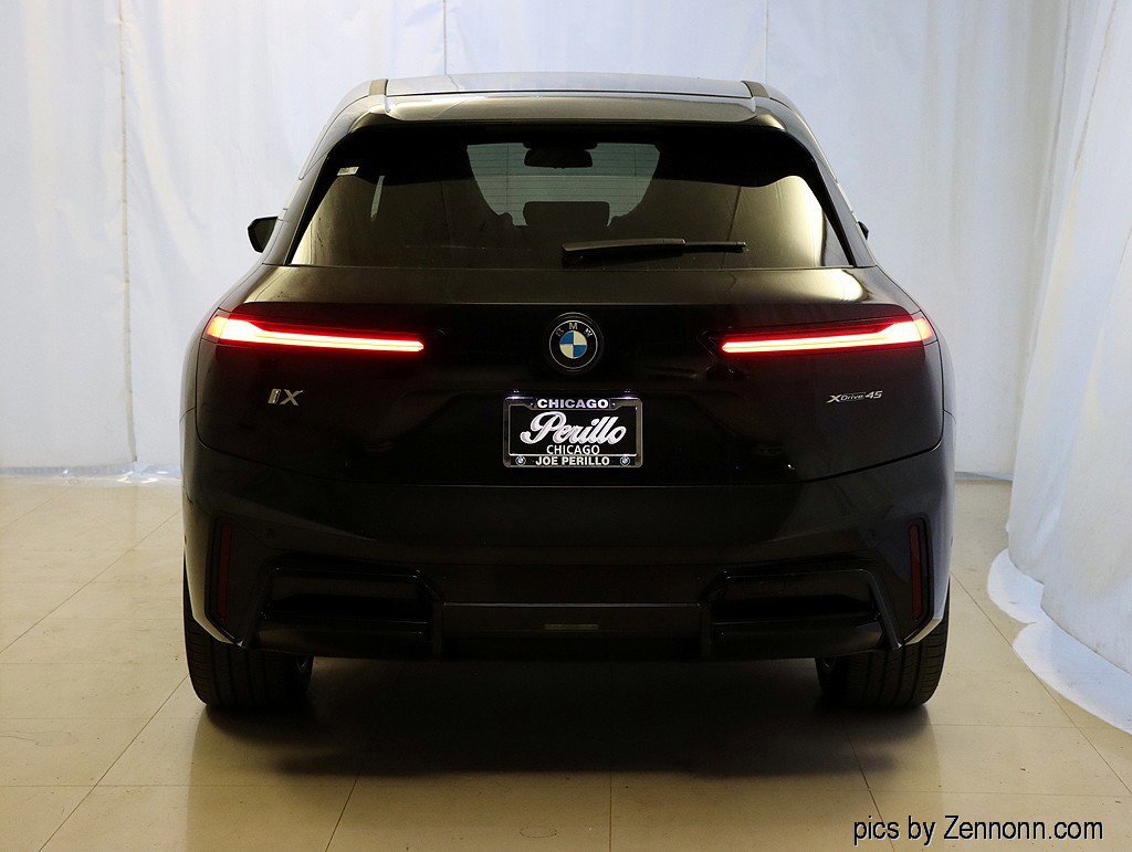 Used 2026 BMW iX xDrive45 w/ M Sport Package image 9