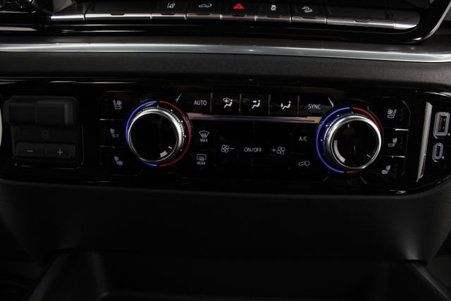 New 2026 GMC Sierra 2500 SLT AWD/4WD image 6