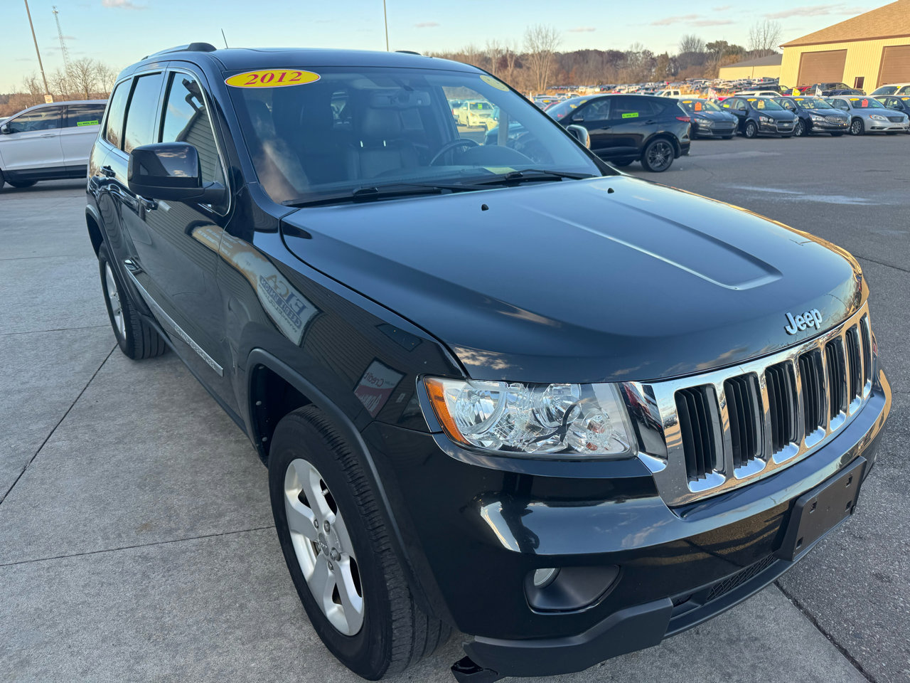 Used 2012 Jeep Grand Cherokee Laredo image 3
