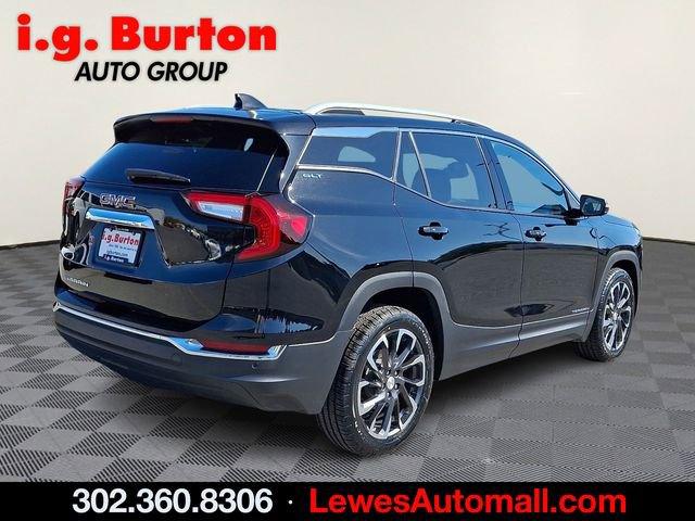 Used 2024 GMC Terrain SLT w/ Infotainment Package II image 6