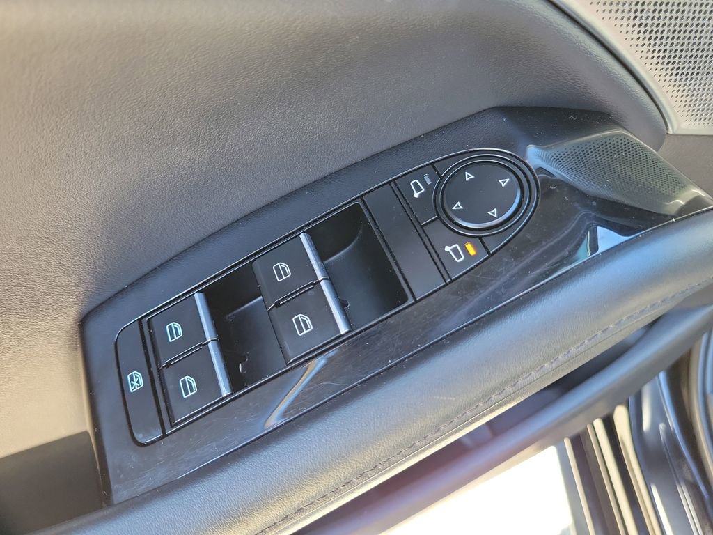 Used 2021 MAZDA MAZDA3 s image 20