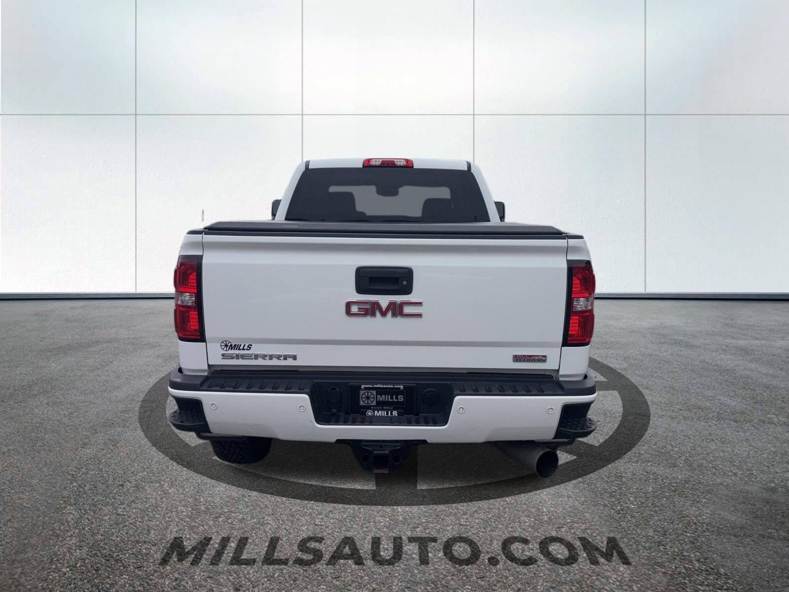 Used 2019 GMC Sierra 3500 SLT w/ Duramax Plus Package image 8