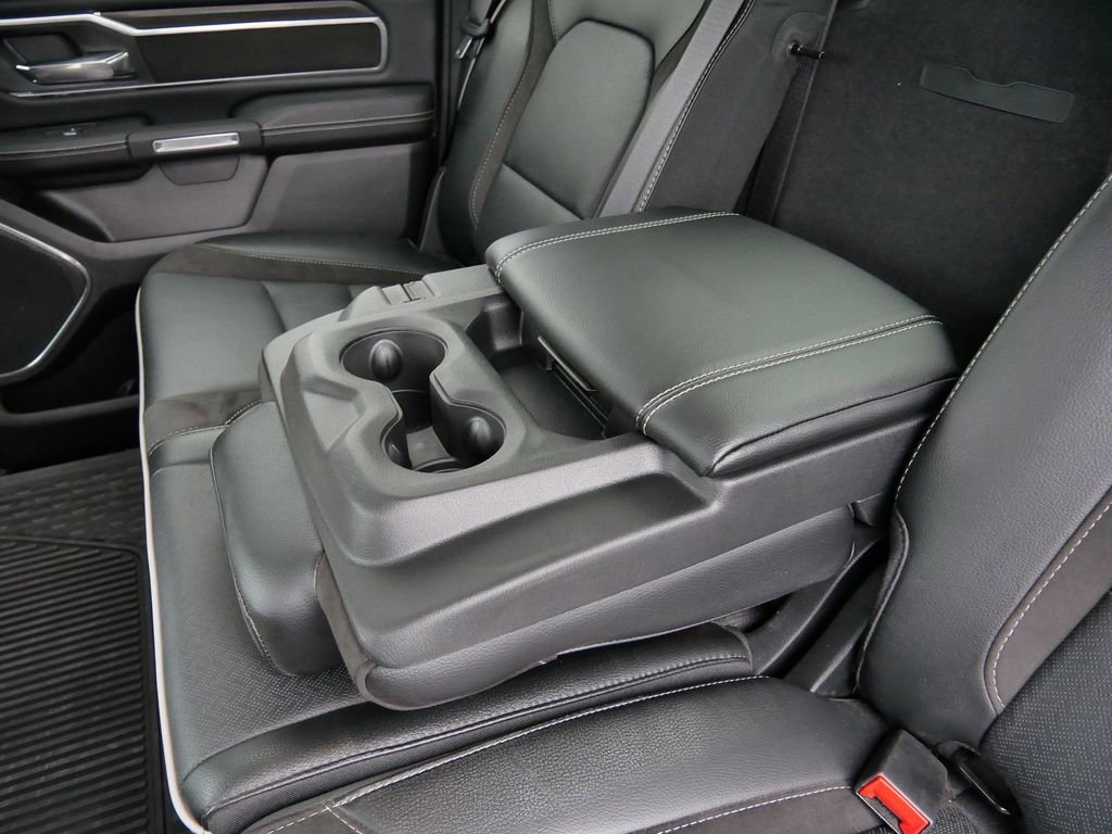 Used 2025 RAM 1500 Laramie image 12