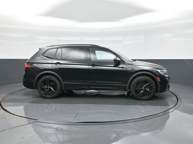 Used 2023 Volkswagen Tiguan SE R-Line FWD image 8