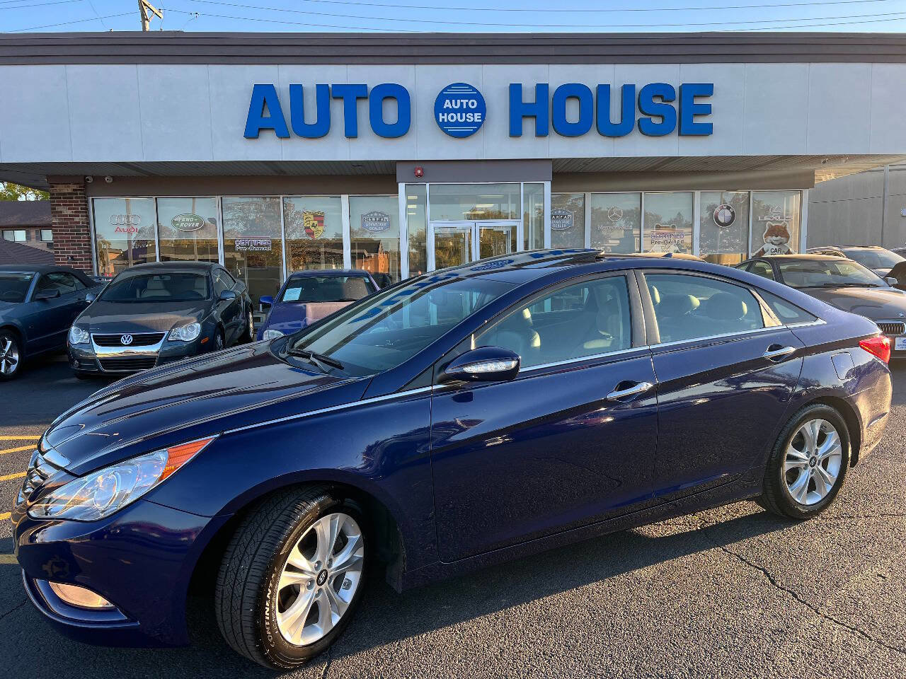 Used 2011 Hyundai Sonata Limited FWD image 1