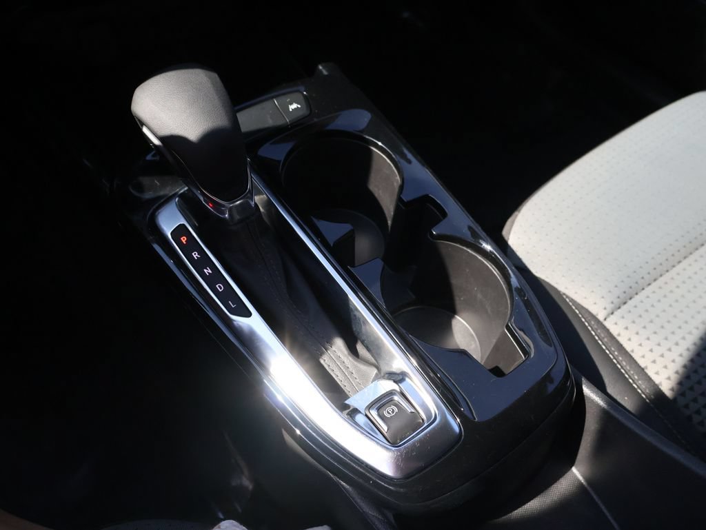 Used 2025 Chevrolet Trax LT FWD image 35