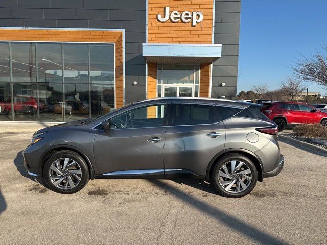 Used 2020 Nissan Murano SL w/ Moonroof Package image 9