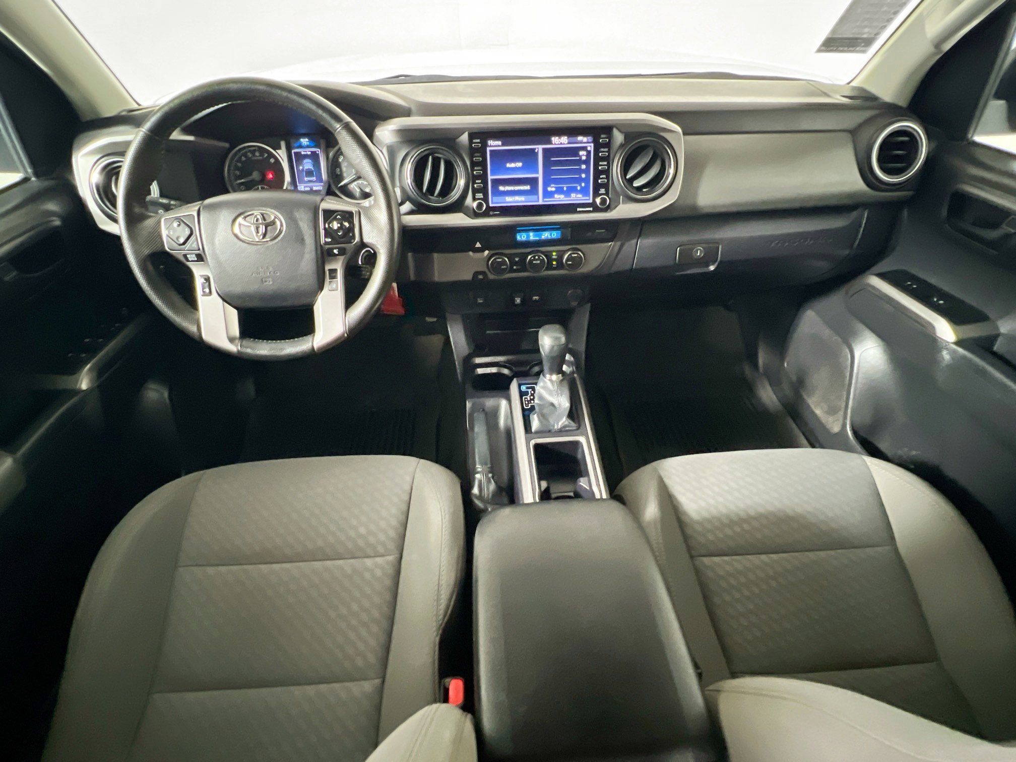 Used 2022 Toyota Tacoma SR5 RWD image 29