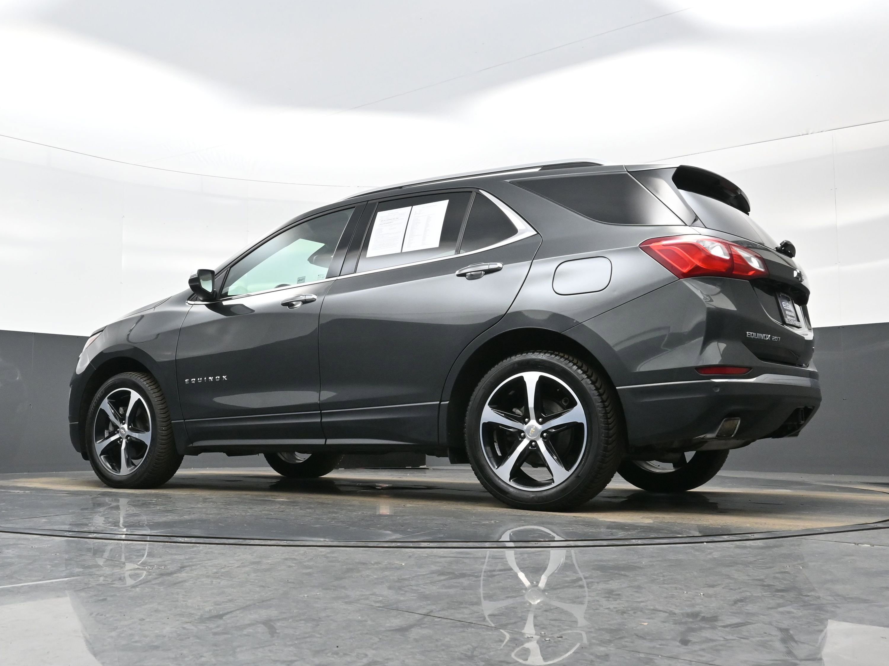 Used 2020 Chevrolet Equinox Premier image 30