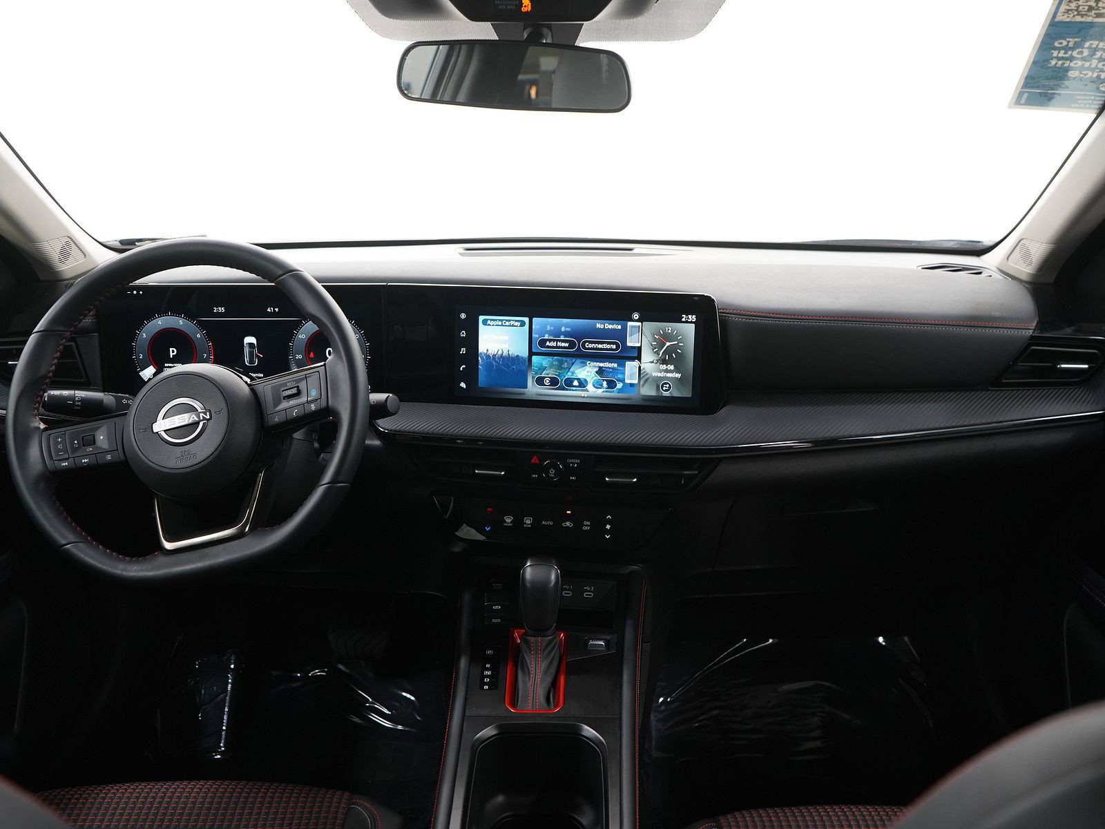 Used 2025 Nissan Kicks SR AWD/4WD image 14