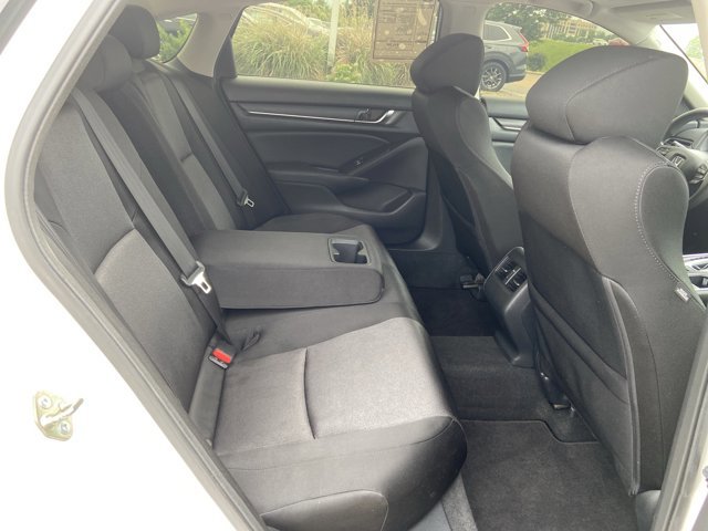 Used 2018 Honda Accord EX image 11