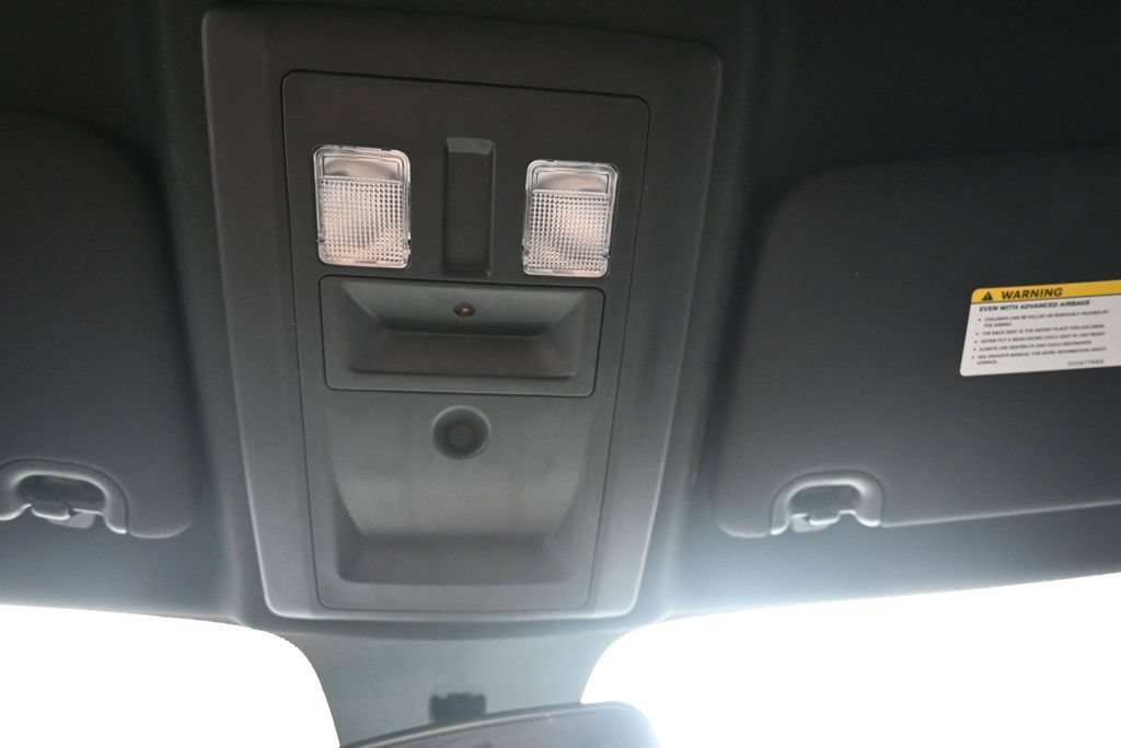 Used 2024 RAM 1500 Warlock AWD/4WD image 18