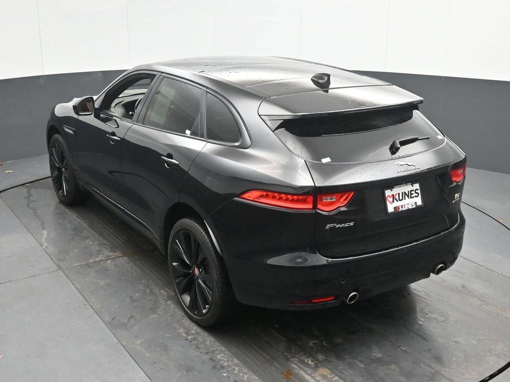 Used 2020 Jaguar F-PACE S image 37
