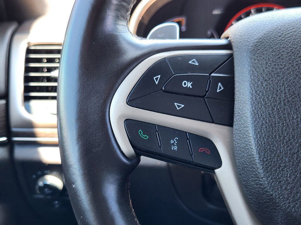 Used 2015 Jeep Grand Cherokee Summit w/ Skid Plate Group AWD/4WD image 19