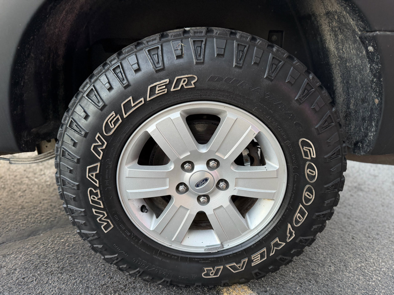 Used 2010 Ford Explorer Sport Trac XLT image 10