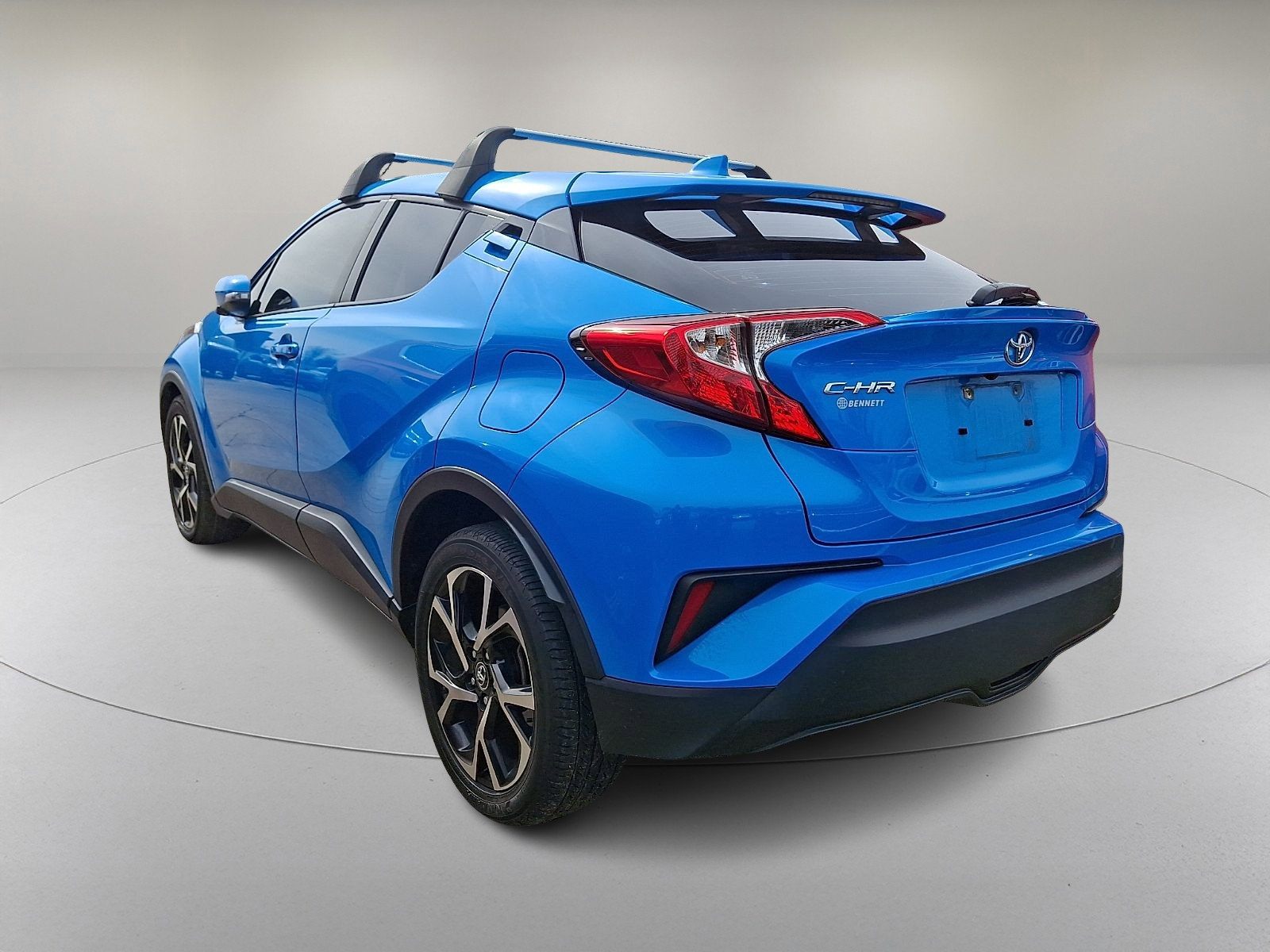 Used 2019 Toyota C-HR XLE image 6