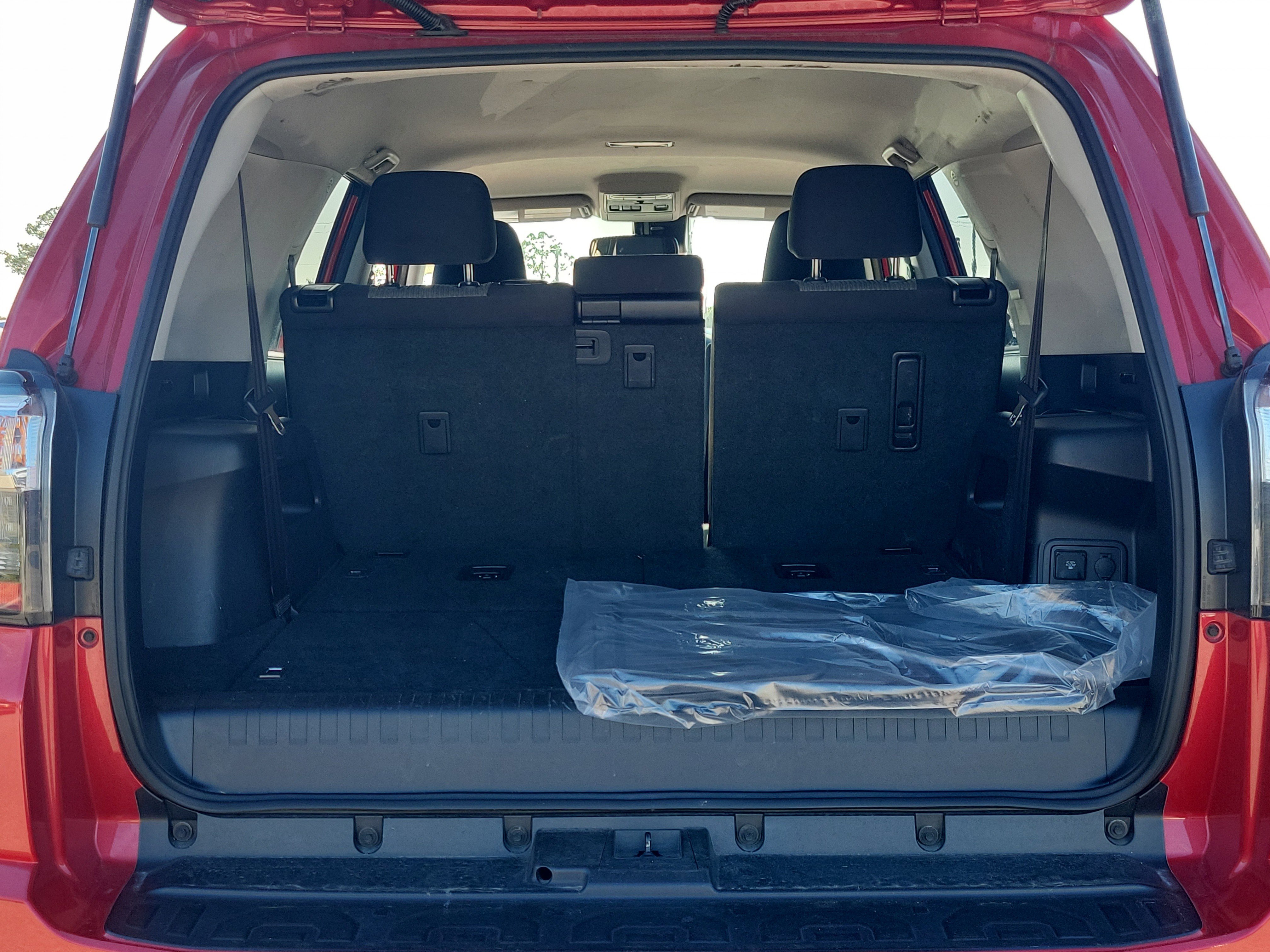 Used 2024 Toyota 4Runner SR5 image 12