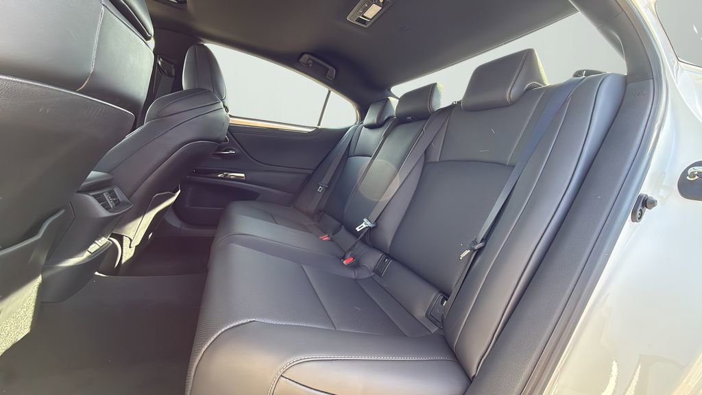 New 2025 Lexus ES 350 F Sport image 10