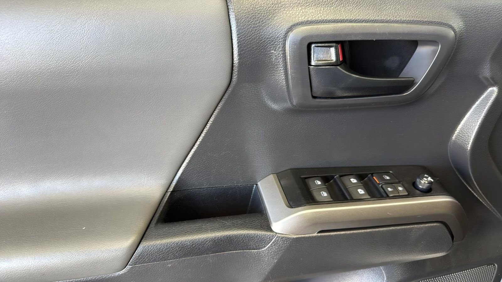 Used 2023 Toyota Tacoma SR5 image 12