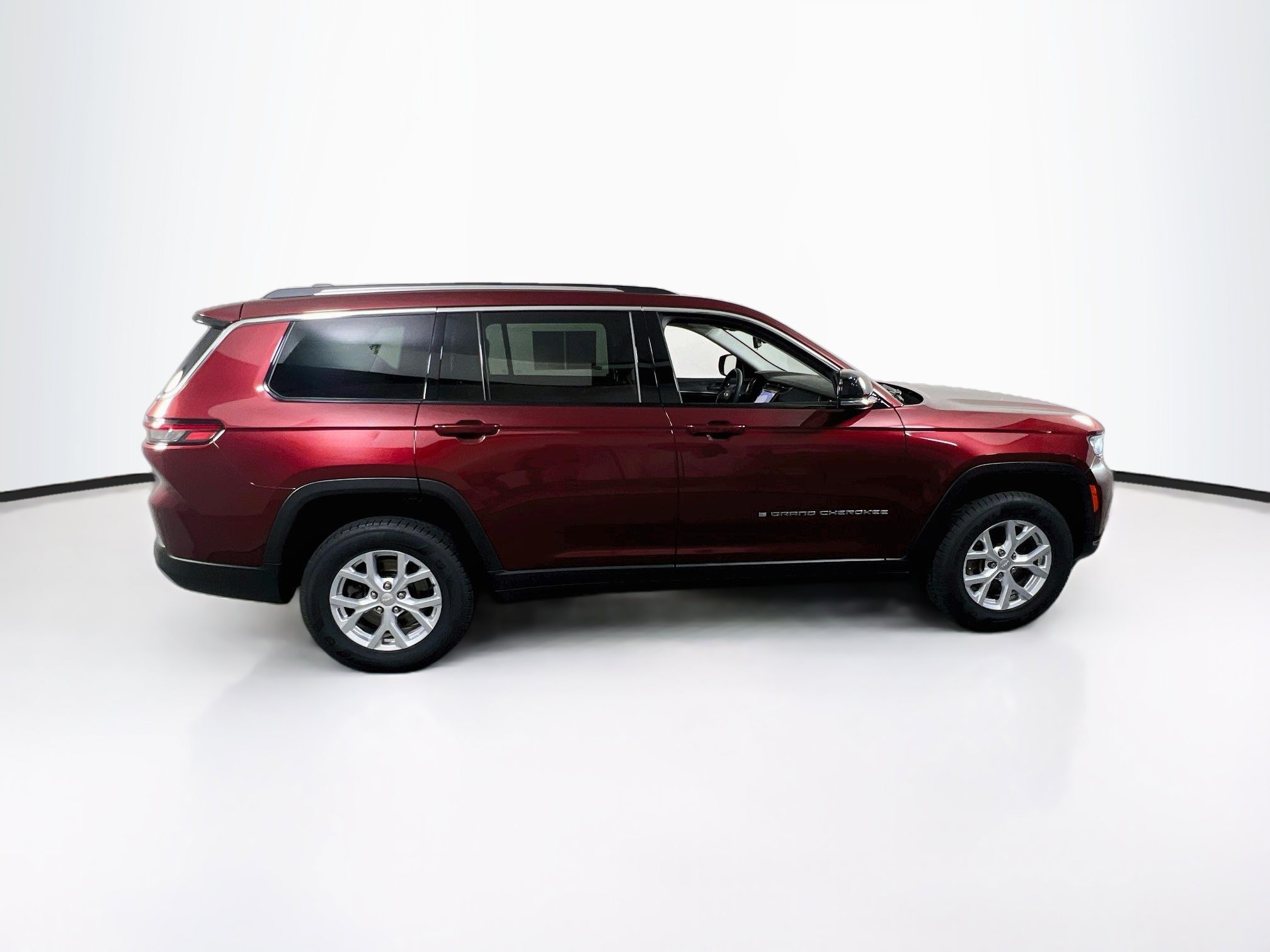 Used 2023 Jeep Grand Cherokee L Limited AWD/4WD image 4