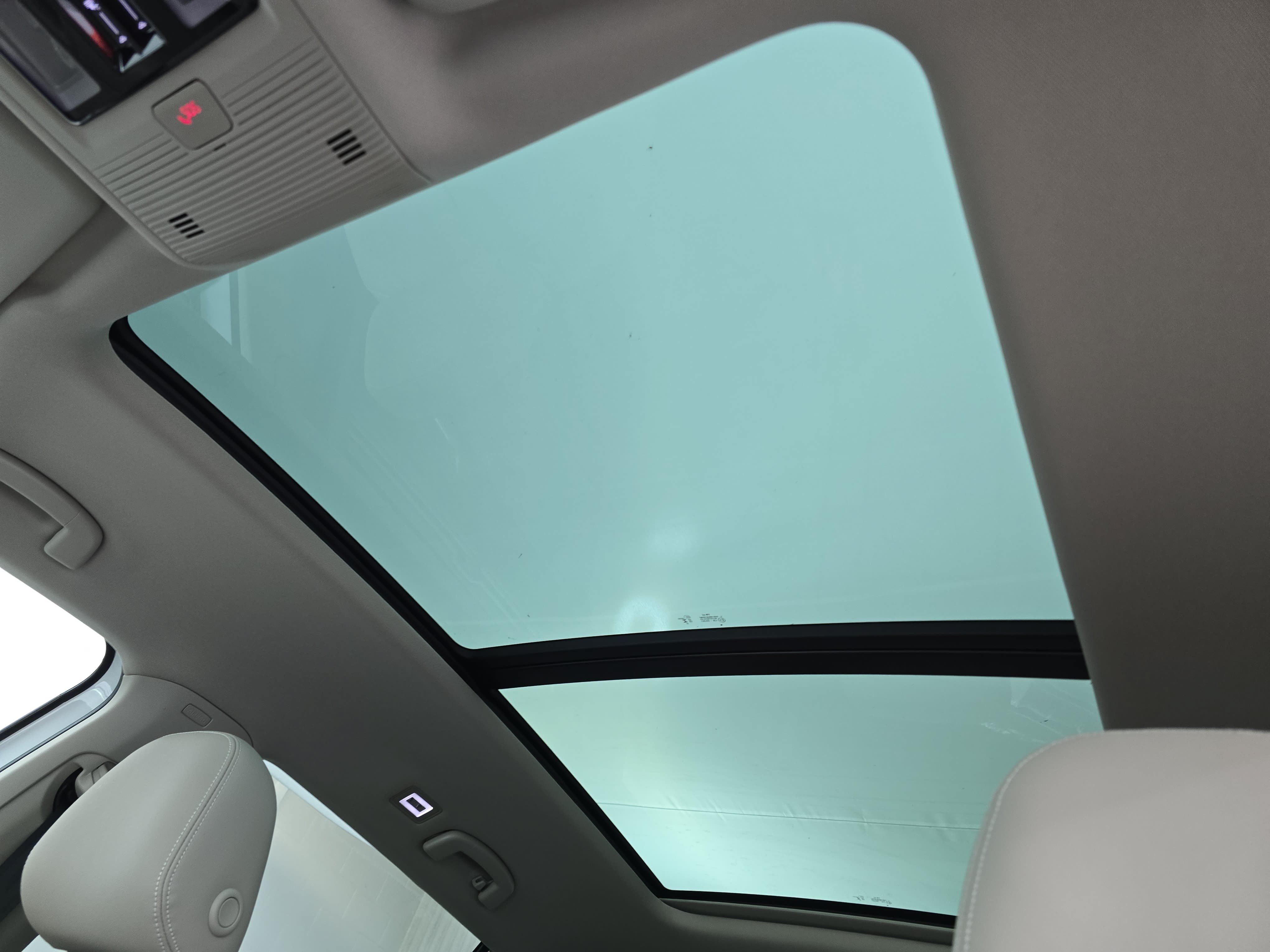 New 2026 Volkswagen Atlas SE FWD image 31