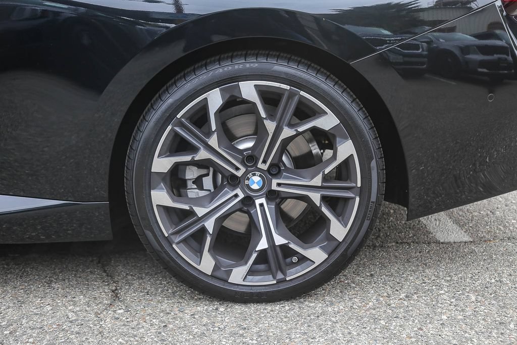 Used 2025 BMW 230i Coupe w/ Premium Package RWD image 14