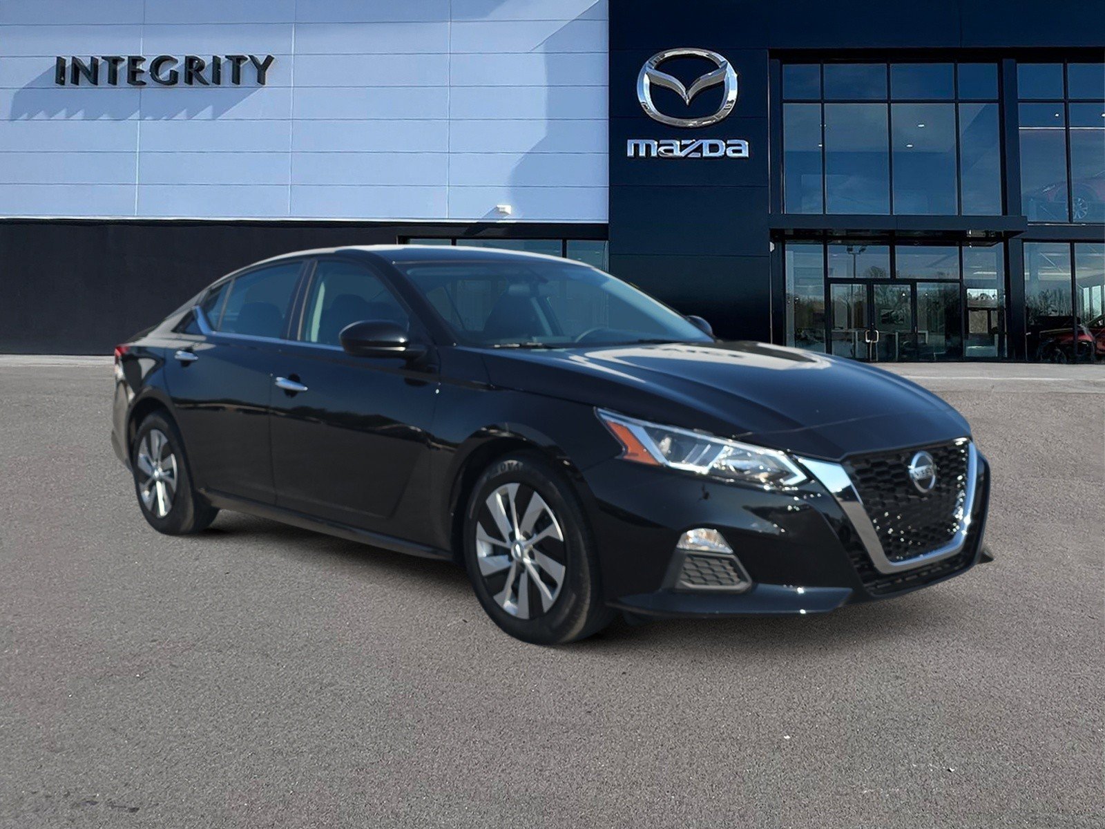 Used 2020 Nissan Altima 2.5 S image 2