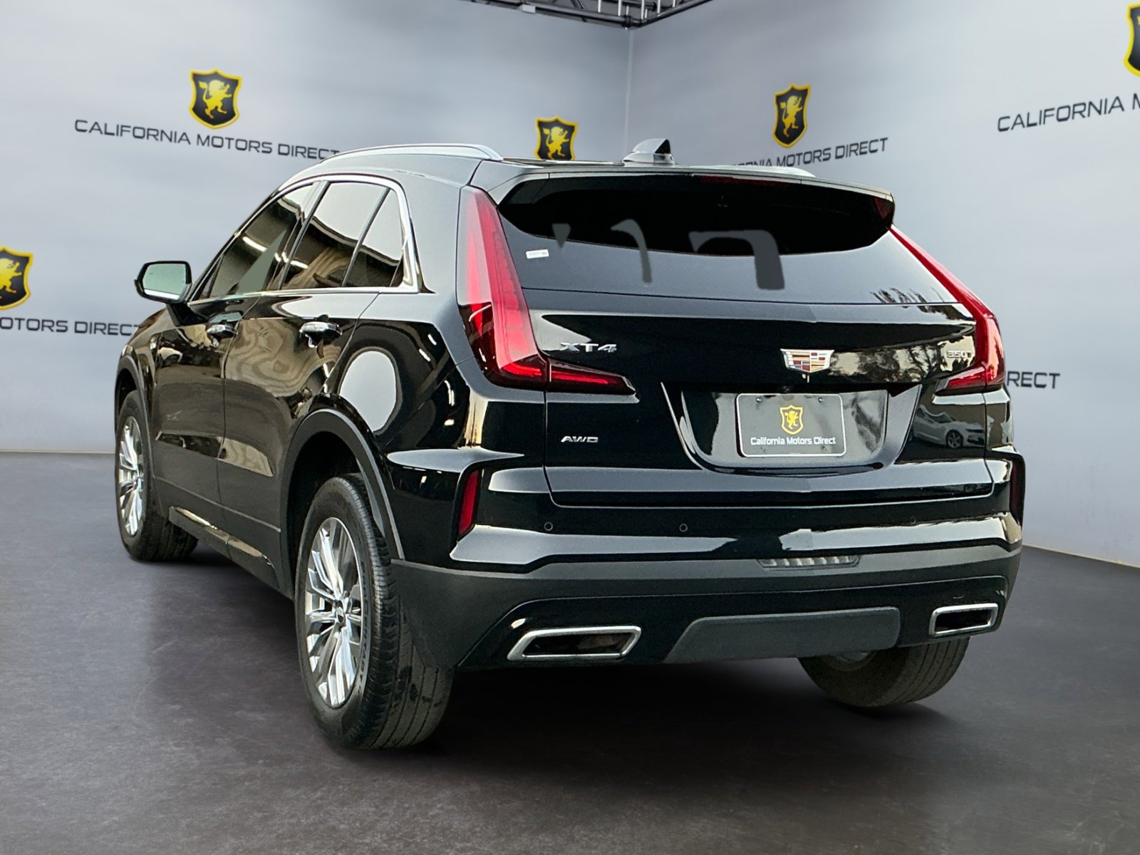 Used 2024 Cadillac XT4 Premium Luxury image 7