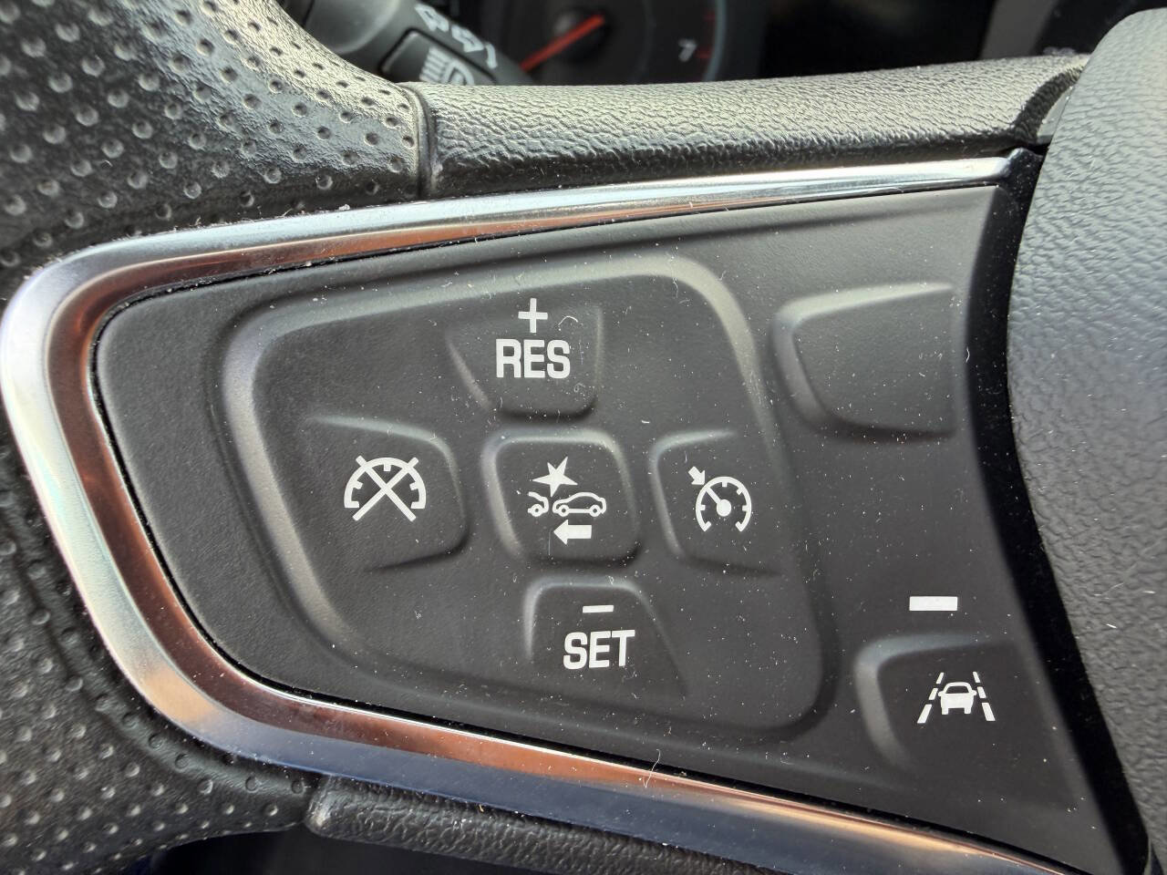 Used 2023 Chevrolet Malibu LT w/ Driver Confidence Package image 19