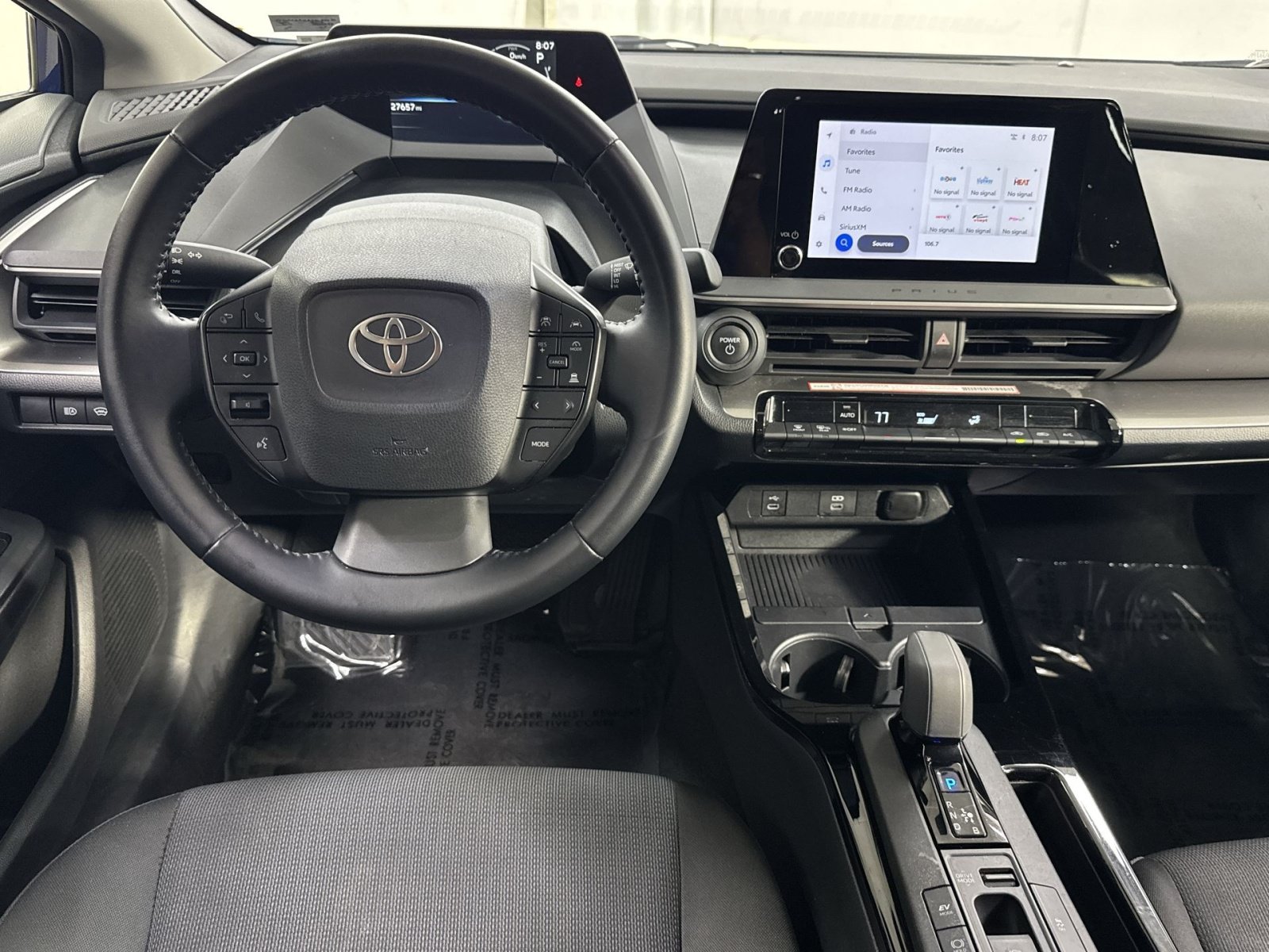 Used 2025 Toyota Prius LE FWD image 35