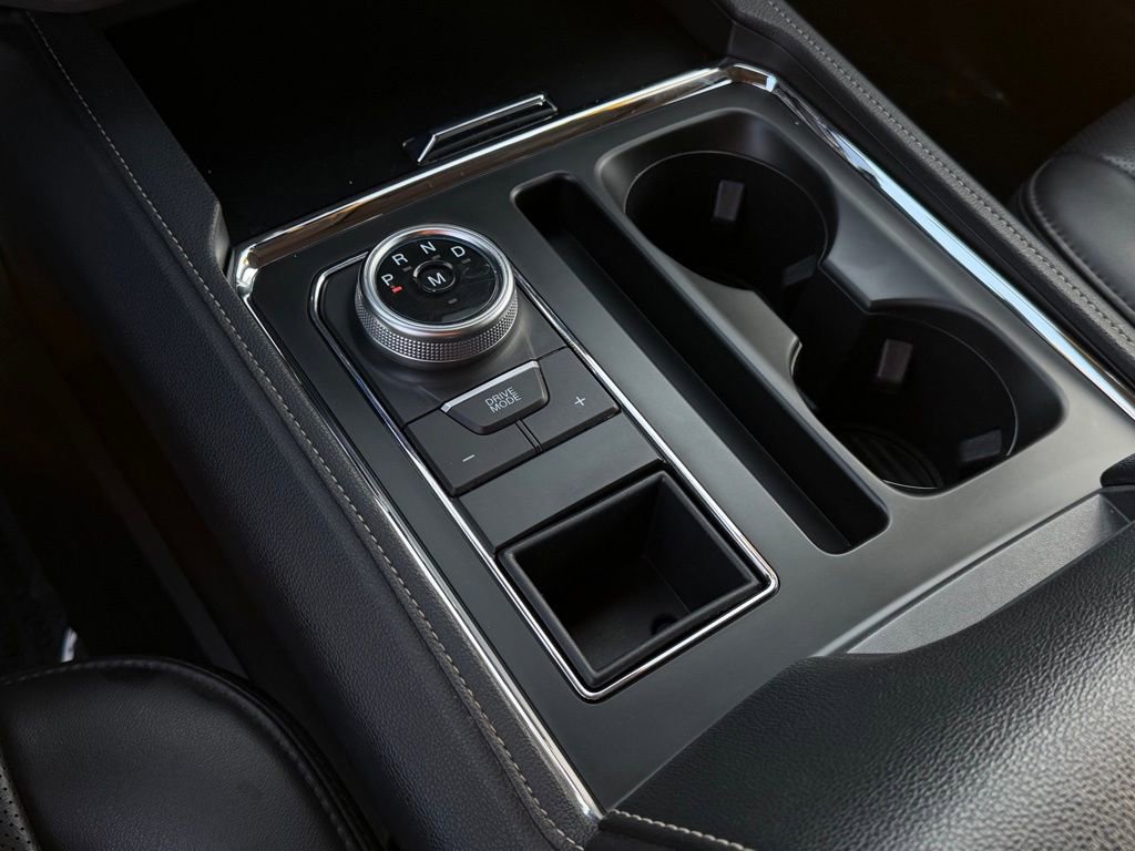 Used 2024 Ford Expedition Max XLT image 38
