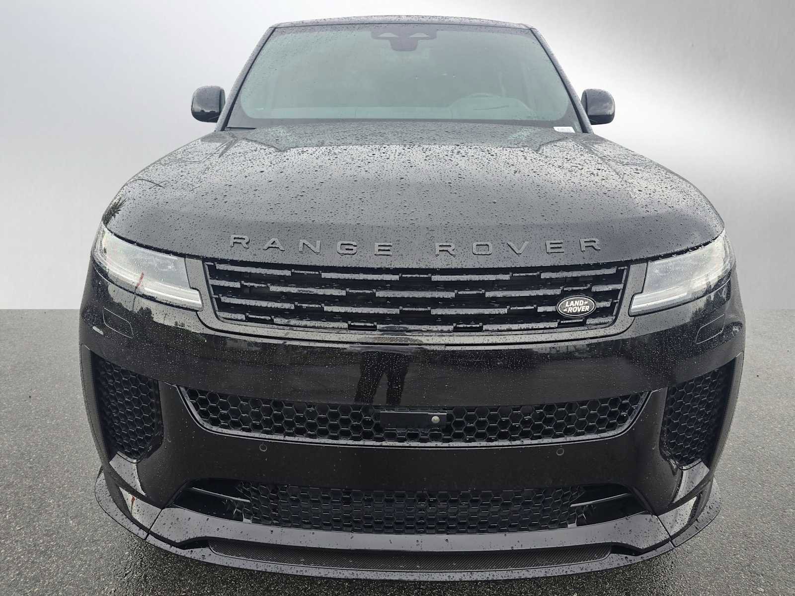 Used 2024 Land Rover Range Rover Sport image 9